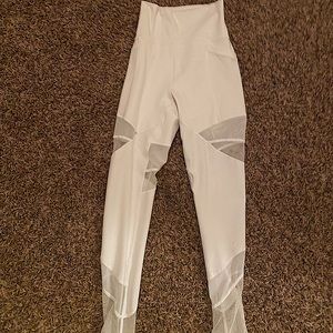 white mesh Lululemon leggings